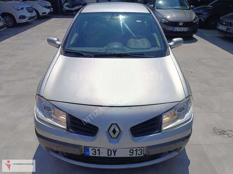 2006 1.5DCİ RENAULT MEGANE AĞIR HASARLI 261.500 KM