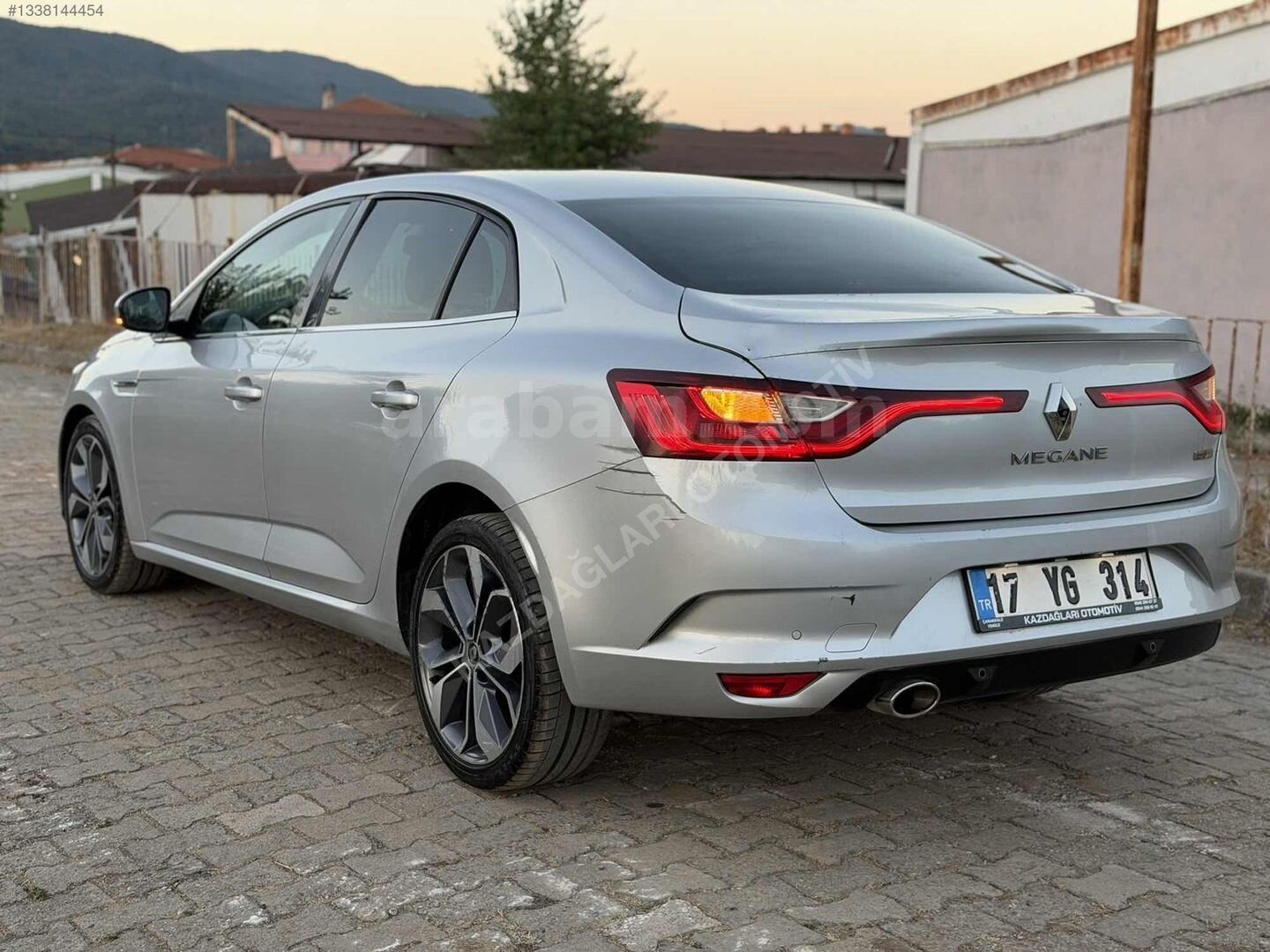 MEGANE 1.6 DCİ İCON EN FULLÜ HATASIZ 155.ooo KM 5