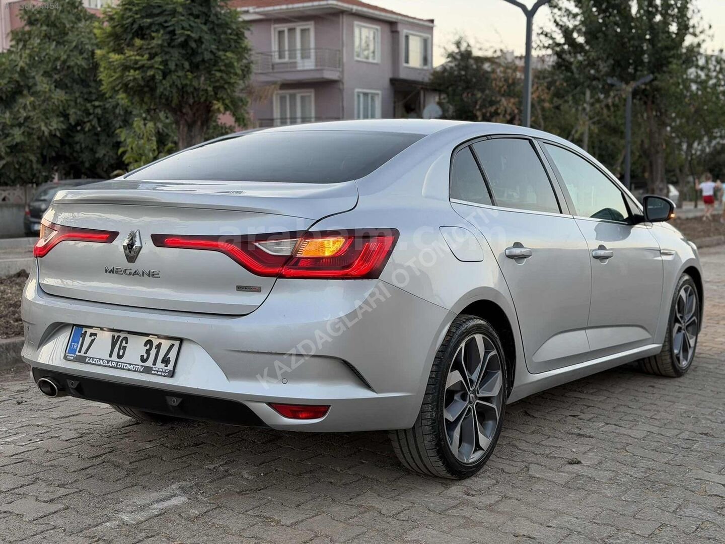 MEGANE 1.6 DCİ İCON EN FULLÜ HATASIZ 155.ooo KM 6