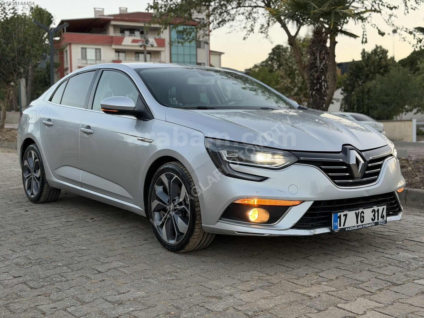 MEGANE 1.6 DCİ İCON EN FULLÜ HATASIZ 155.ooo KM 2