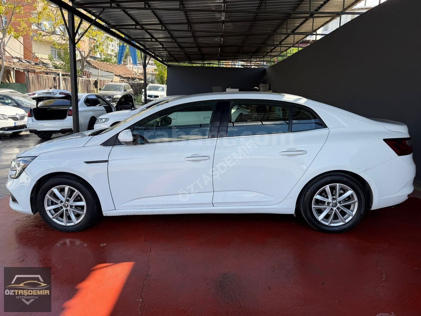 ÖZTAŞDEMİR'DEN 500 PEŞİNAT 24 AY TAKSİT 2020 RENAULT MEGANE 7
