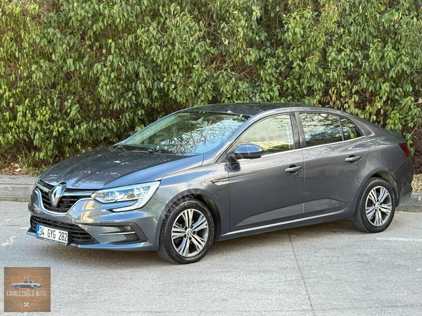 2023 1.5 DİZEL OTOMATİK HATASIZ YENİ KASA MEGAN TOUCH 4