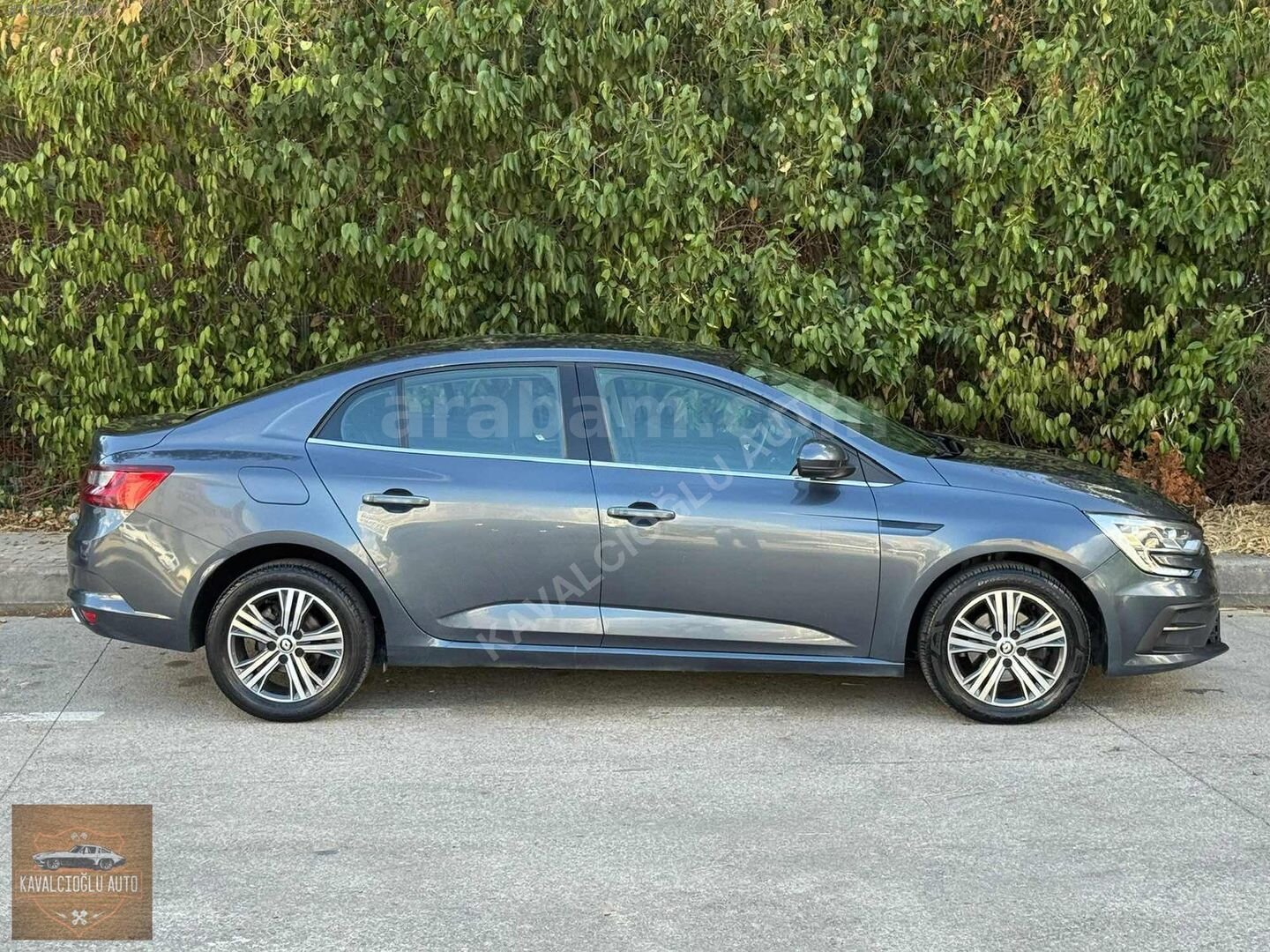 2023 1.5 DİZEL OTOMATİK HATASIZ YENİ KASA MEGAN TOUCH 5
