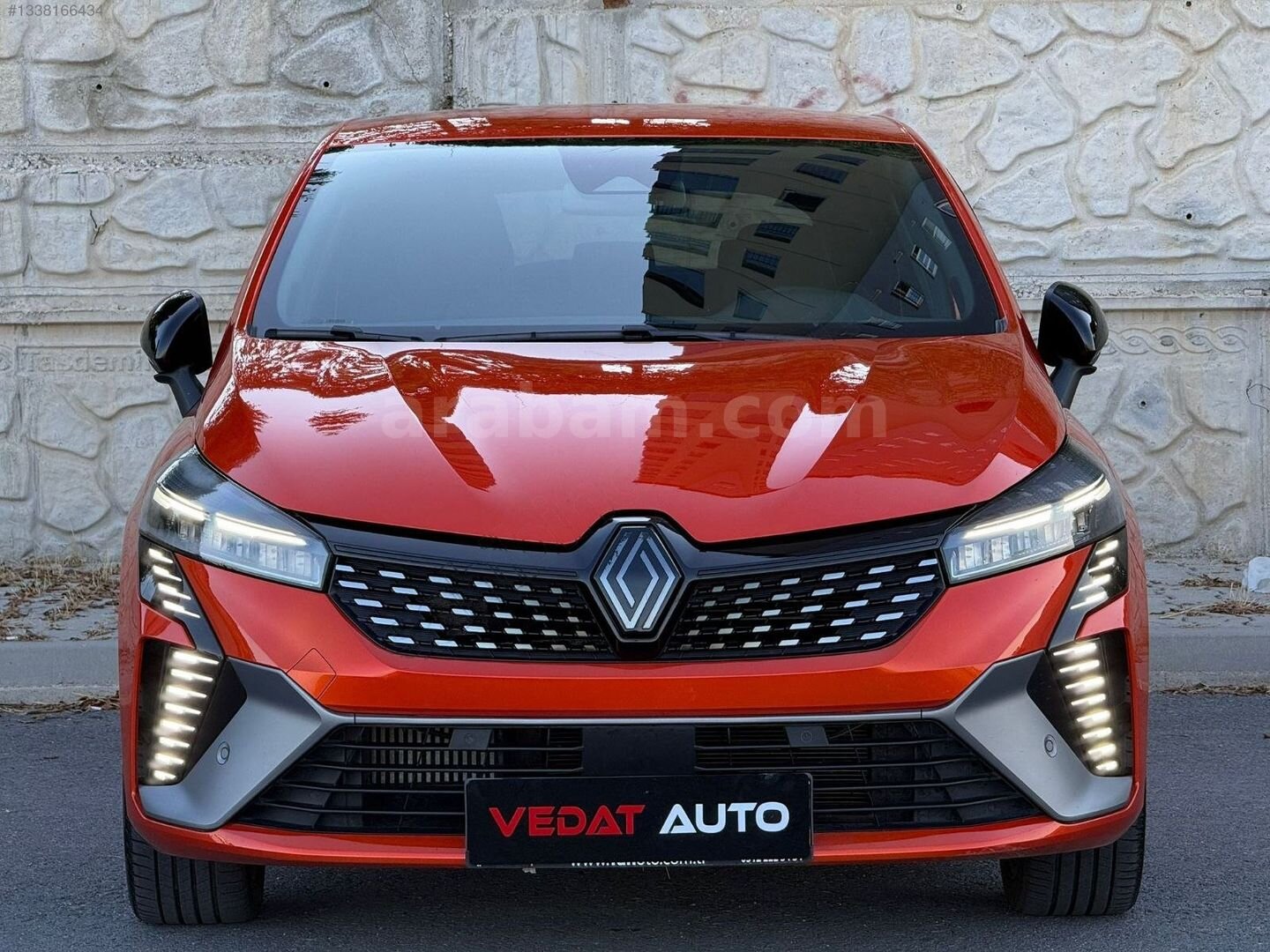 VEDAT AUTO'DAN 2024 RENAULT CLİO 1.0 TCE TECHNO ESPRİT ALPİNE! 2