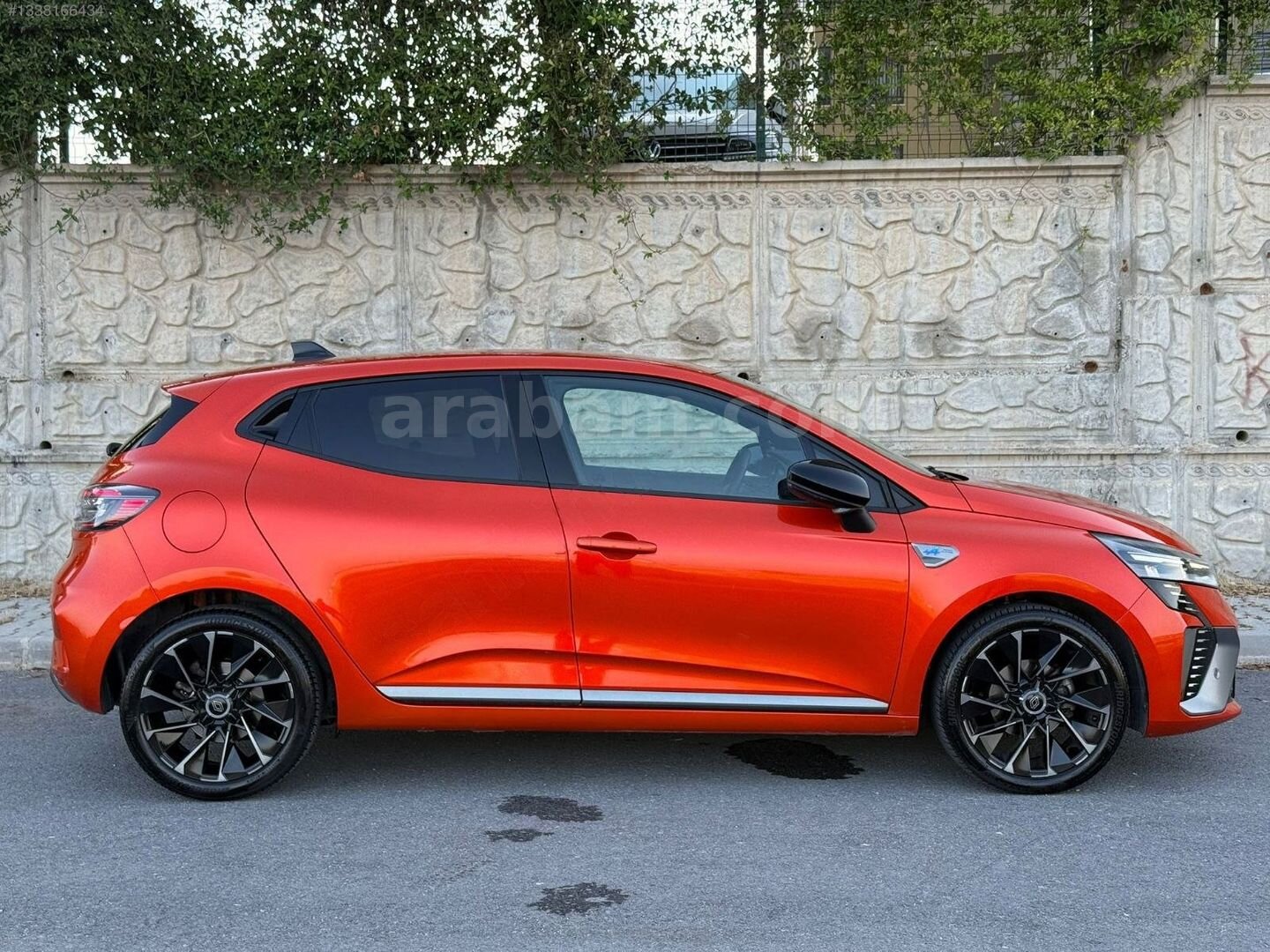 VEDAT AUTO'DAN 2024 RENAULT CLİO 1.0 TCE TECHNO ESPRİT ALPİNE! 4