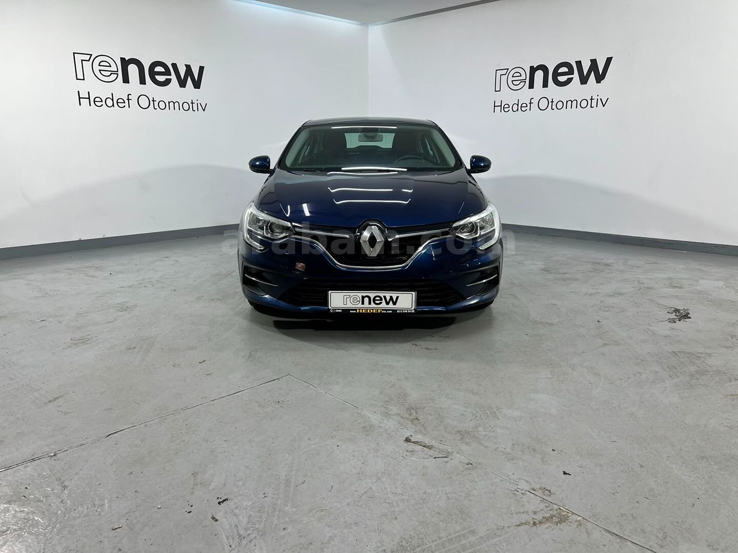 HEDEF RENAULT PLAZA'DAN 2023 MEGANE SEDAN TOUCH 1.3 TCE EDC %20 2