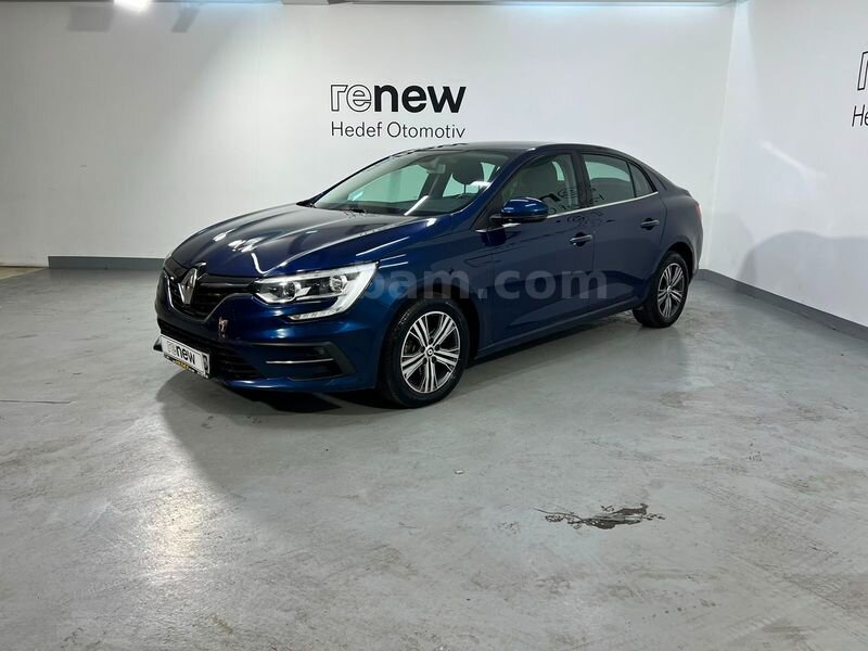 HEDEF RENAULT PLAZA'DAN 2023 MEGANE SEDAN TOUCH 1.3 TCE EDC %20