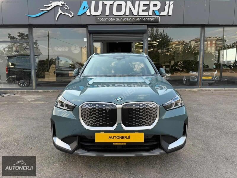 AUTONERJİDEN 2025 Model BMW İX1 E Drive20 Sportline Boyasız