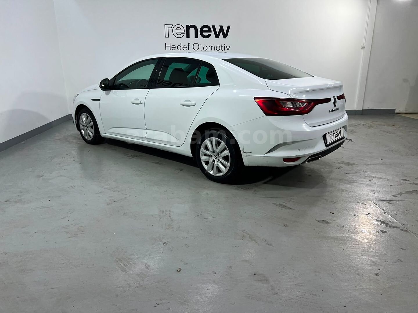 HEDEF RENAULT'DAN 0,99 KREDİ 2022 MEGANE JOY COMFORT 1.3 TCE %20 4
