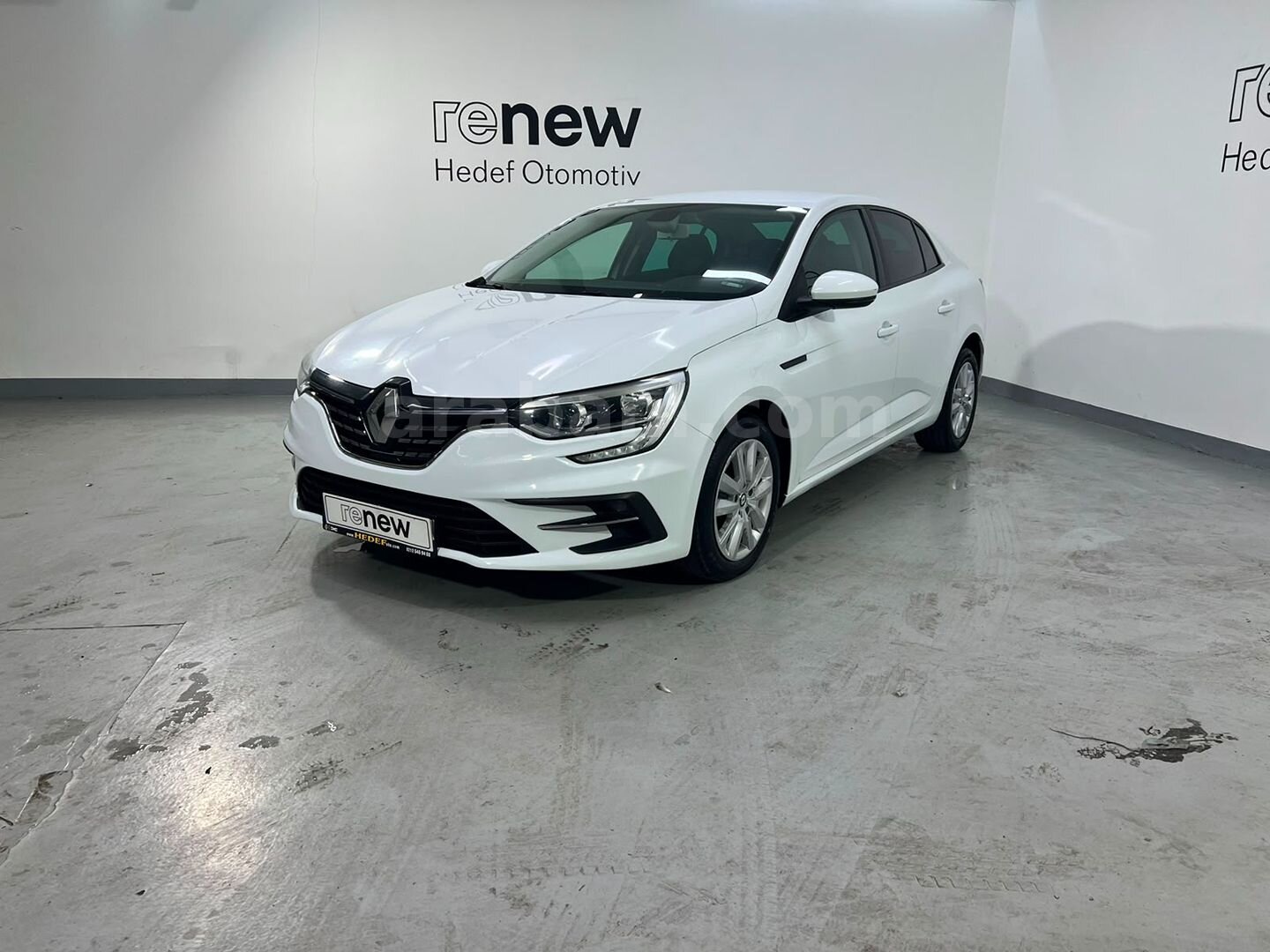 HEDEF RENAULT'DAN 0,99 KREDİ 2022 MEGANE JOY COMFORT 1.3 TCE %20 7