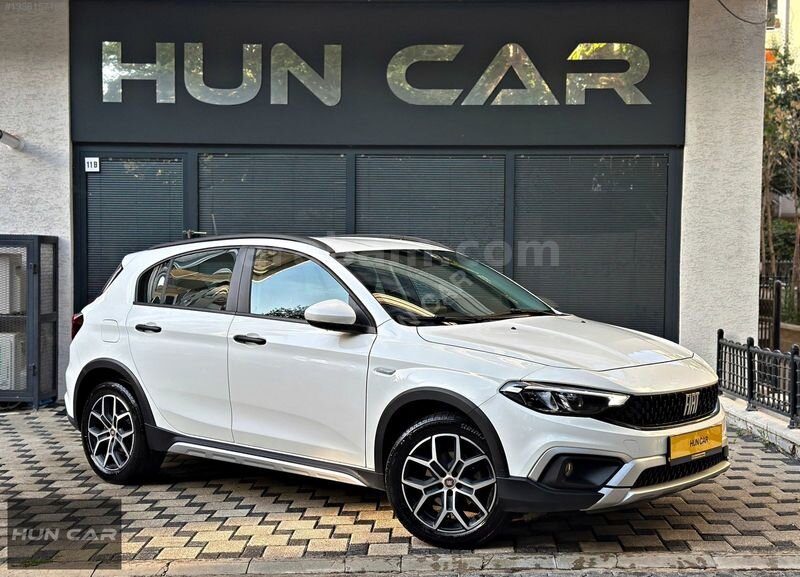 HUN CAR-2025 EGEA CROSS URBAN TRACTİON+GSR2 71.675KM BOYASIZ