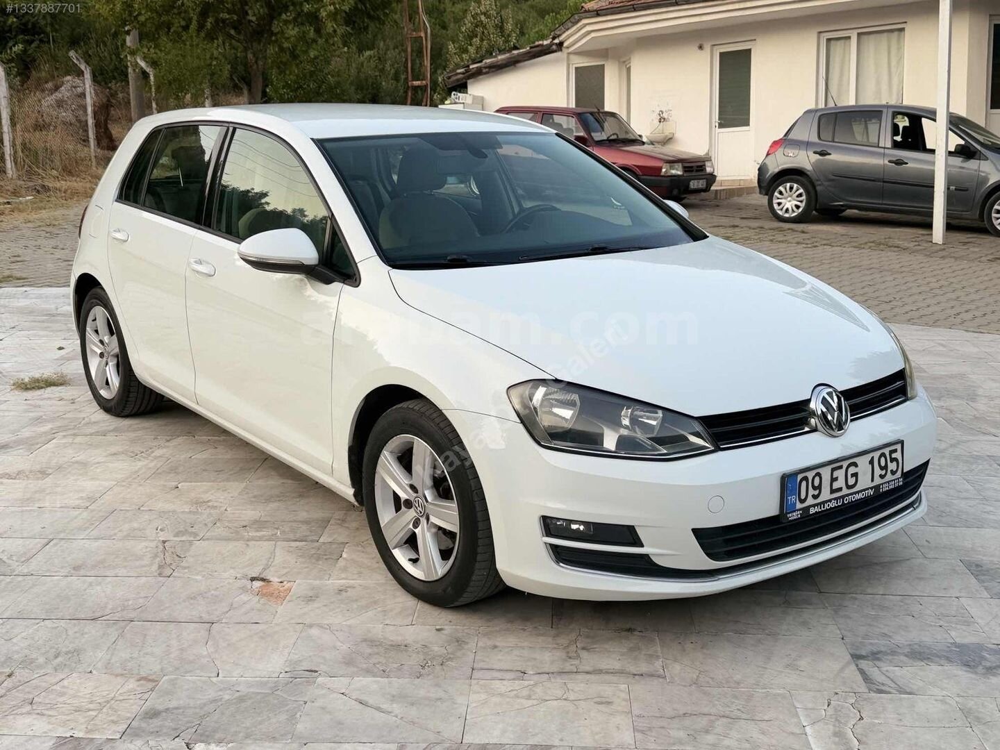 Galeriden Volkswagen Golf 1.4 TSi Comfortline 2014 Model Muğla 148.000 km Beyaz 3