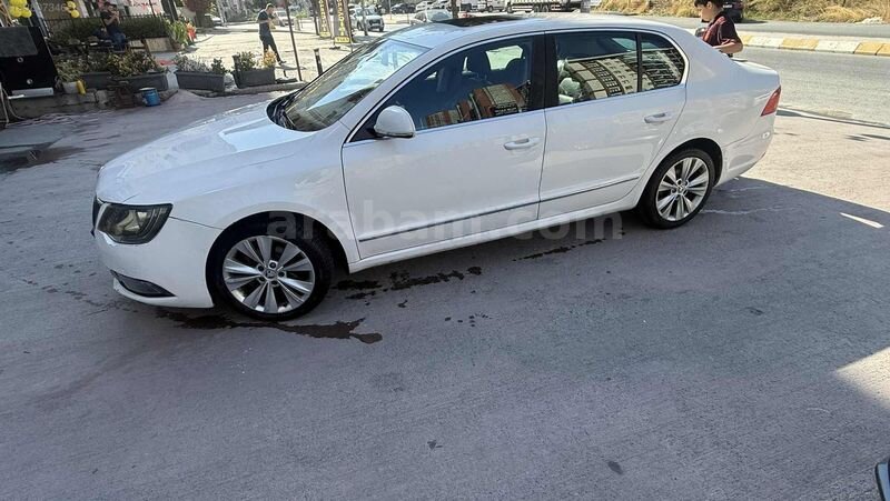 YUSUF AUTO'DAN SANRUFLU E/KOLTUK/K/ISITMALI FULL PAKET SUPER'B