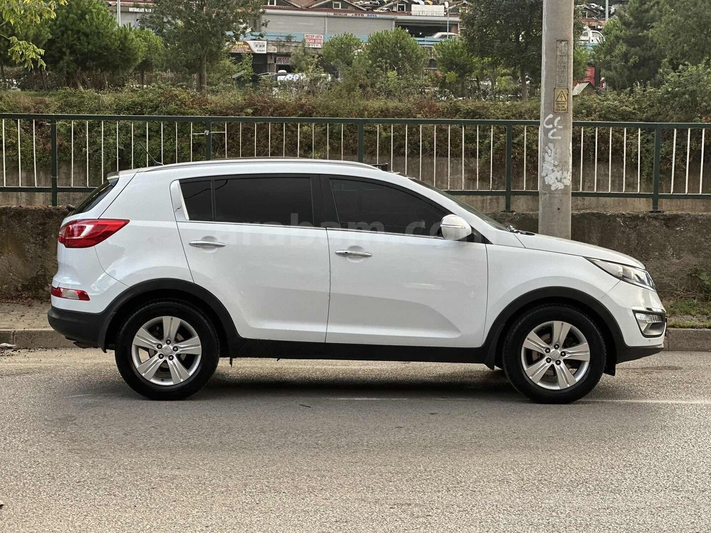 YUSEF AUTO| HATASIZ BOYASIZ TRAMERSİZ CAM TAVAN SPORTAGE 6