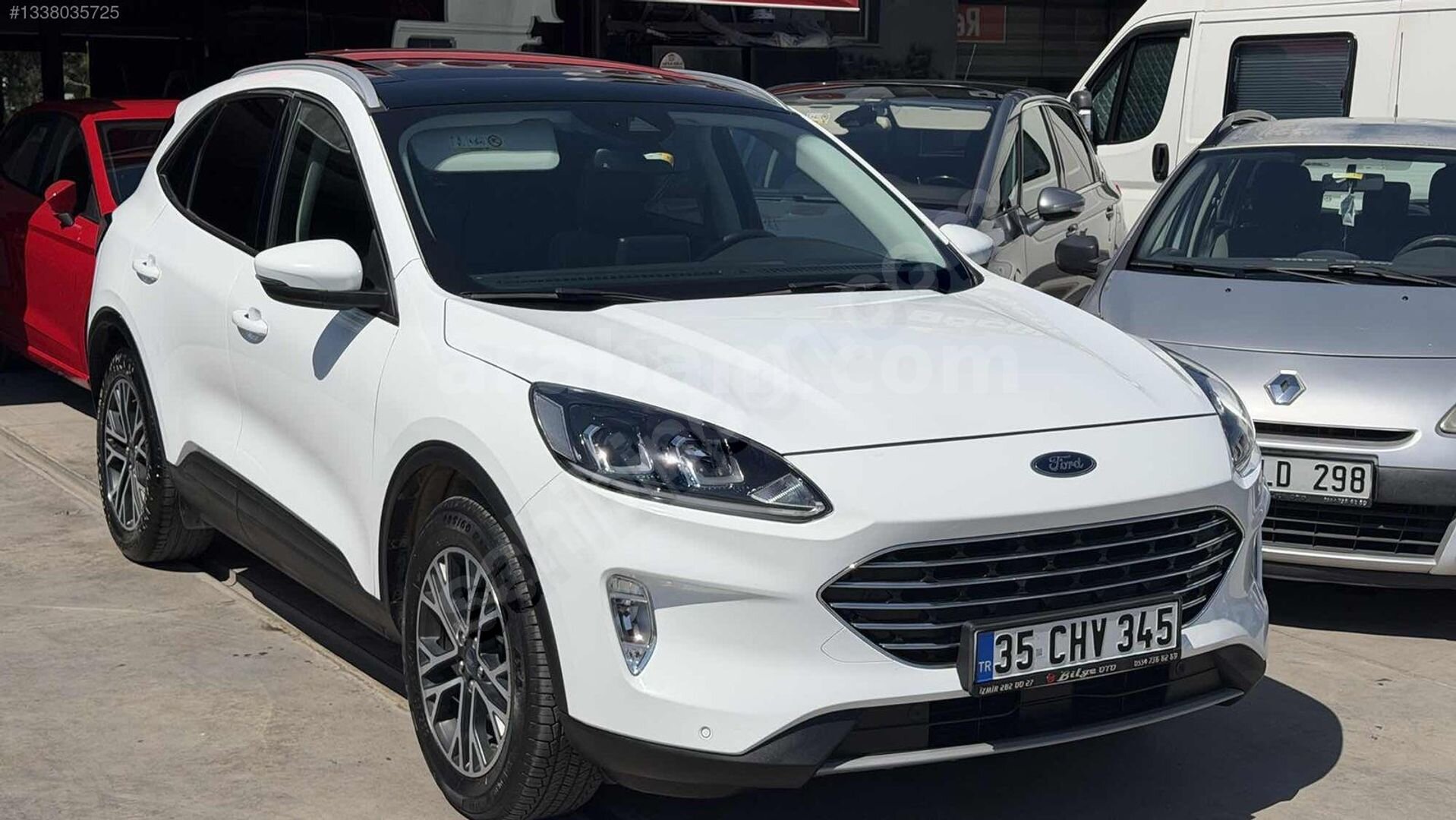 ÇELİK OTOMOTİVDEN BOYASIZ HASAR KAYITSIZ KUGA TAKAS OLUR 1