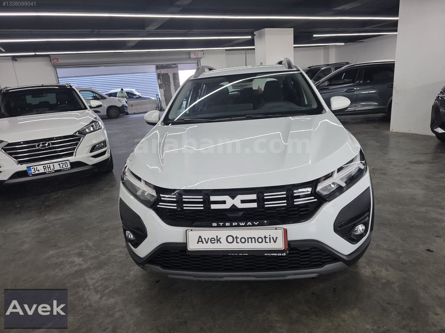 AVEK OTOMOTİV'DEN SANDERO UYGUN DÜŞÜK KM 2