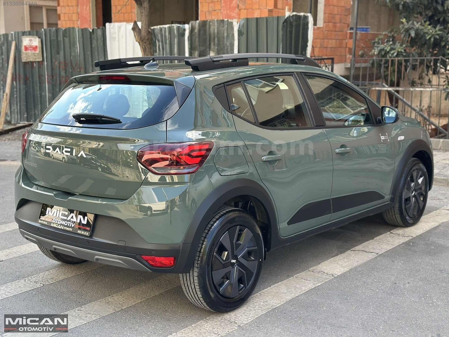 MİCAN OTO-2025 MODEL SANDERO STEPWAY HAKİ YEŞİL 11.000km'DE 7