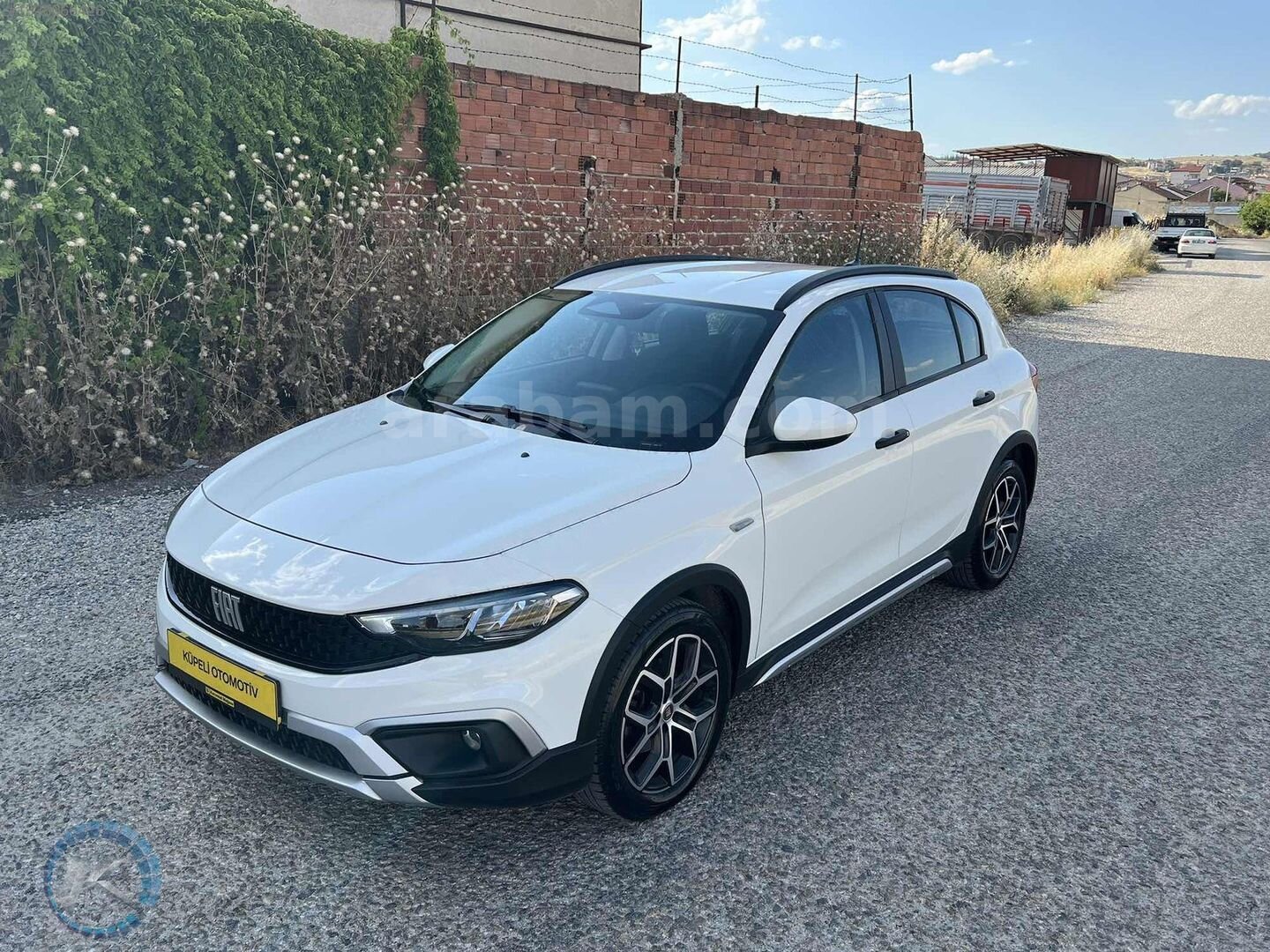KÜPELİ OTOMOTİV'den HATASIZ LPGLİ EGEA CROSS GSRLİ 19.000 KM DE 4
