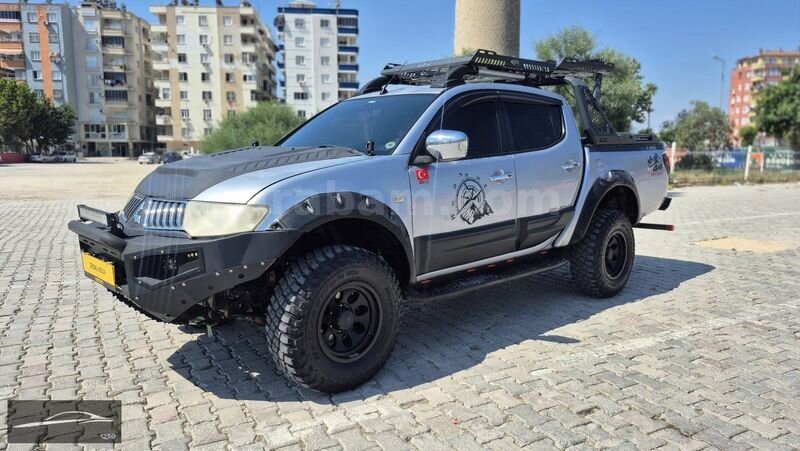 ERDAL HOCA OTO GALERİDEN 2010 MODEL L200 4X4 OTOMATİK OFF-ROAD