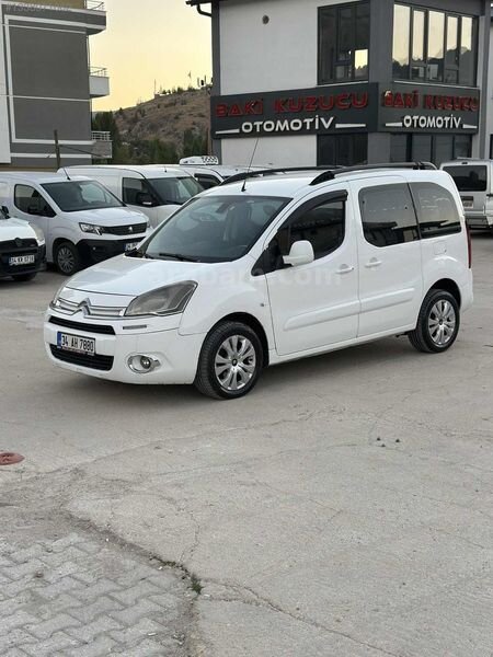 2014 YENİ KASA HATASIZ HIZ SABİTLEME LED FAR 319.000KM BERLİNGO