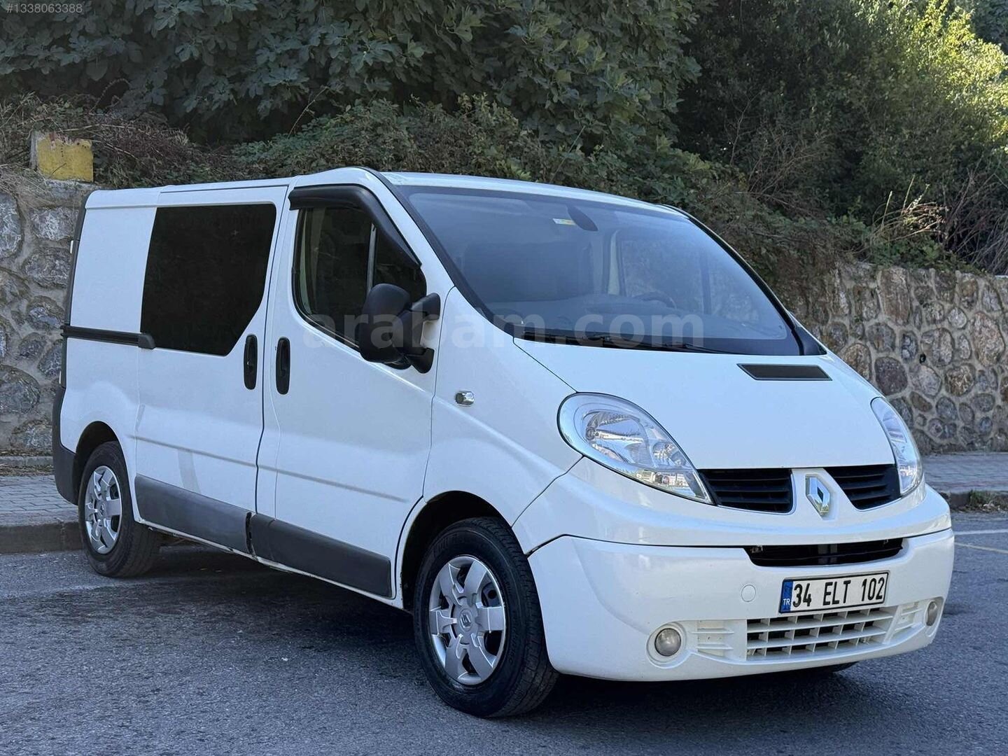 DÜŞÜK KM KLİMALI 5+1 TRAFİC 3