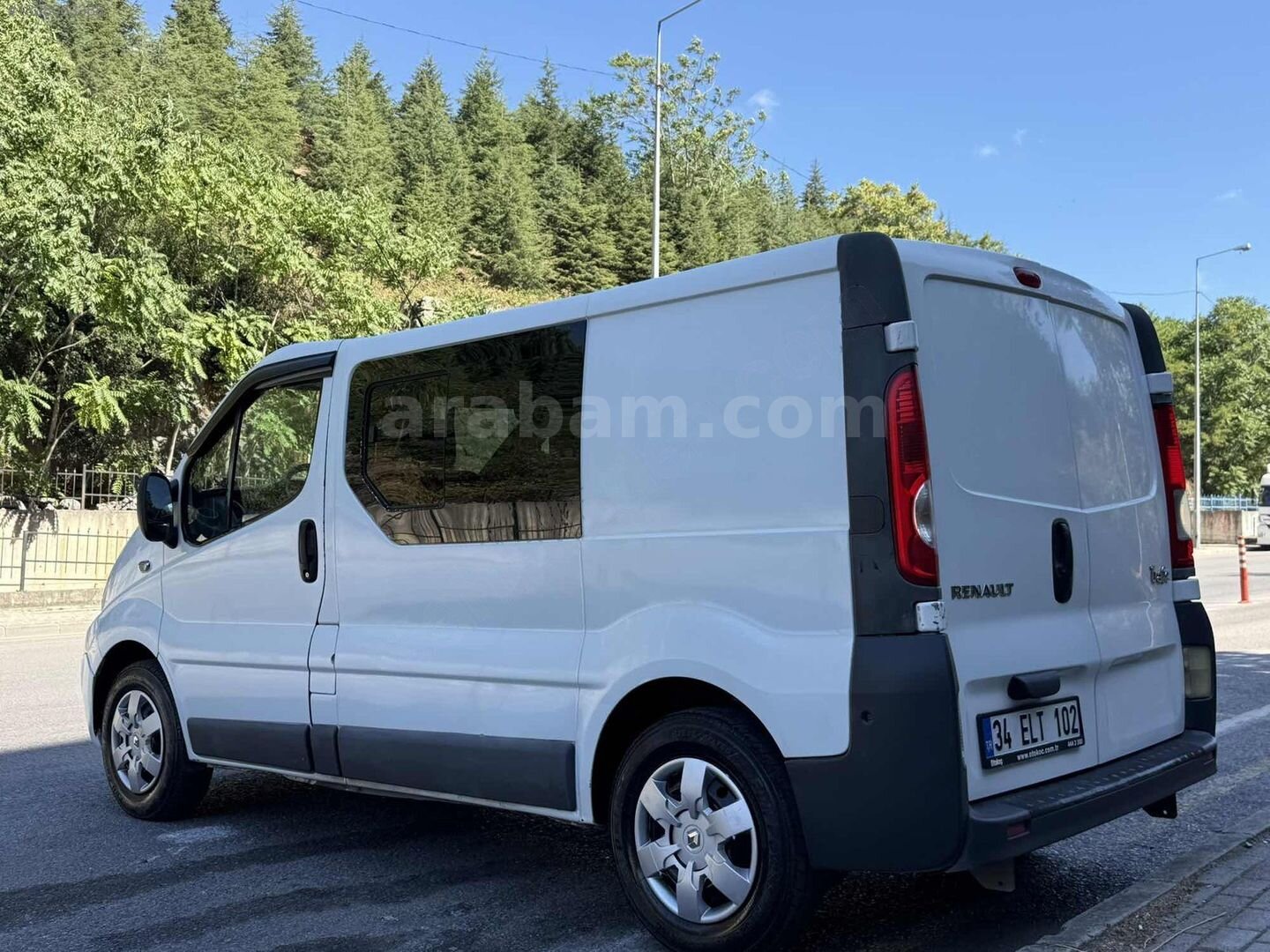 DÜŞÜK KM KLİMALI 5+1 TRAFİC 7