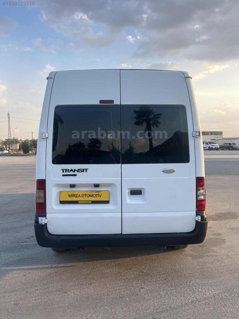 2009 MODEL PANELVAN 4
