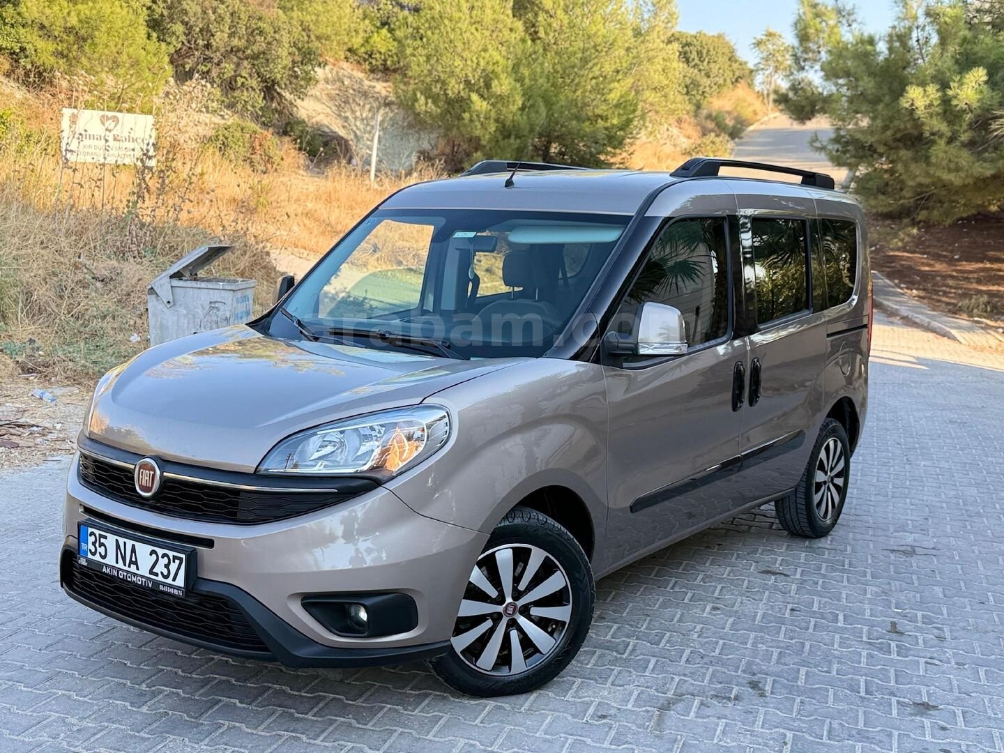 Fiat Doblo Combi 1.6 Multijet Premio Plus 2022 Model 2