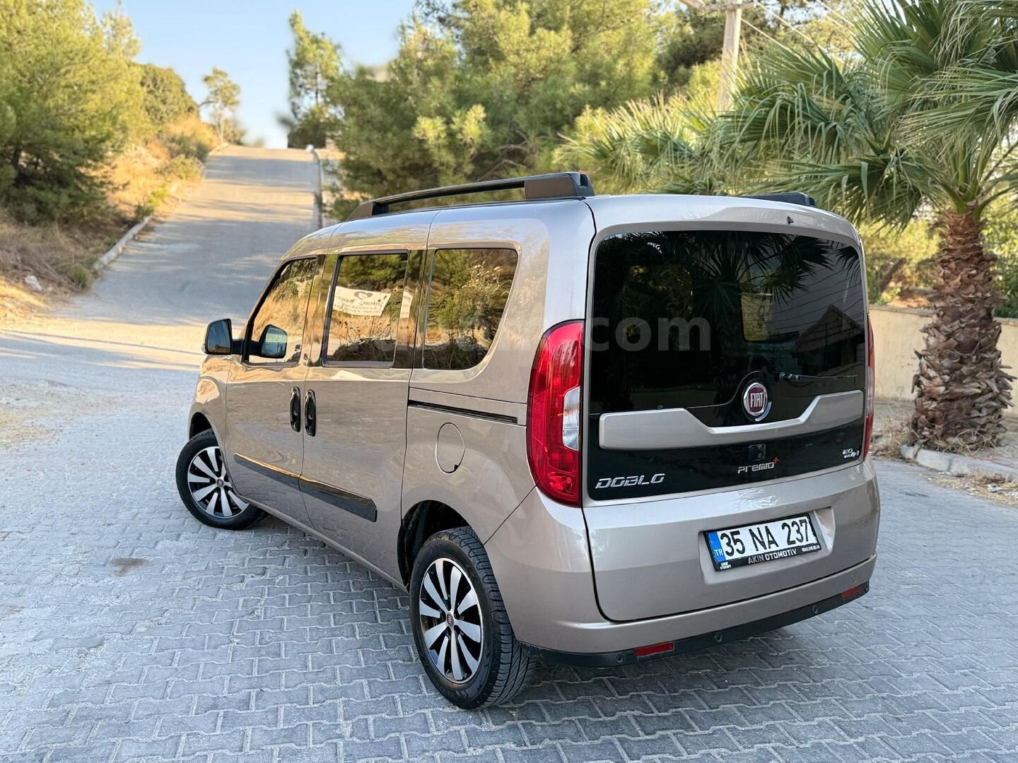 Fiat Doblo Combi 1.6 Multijet Premio Plus 2022 Model 3