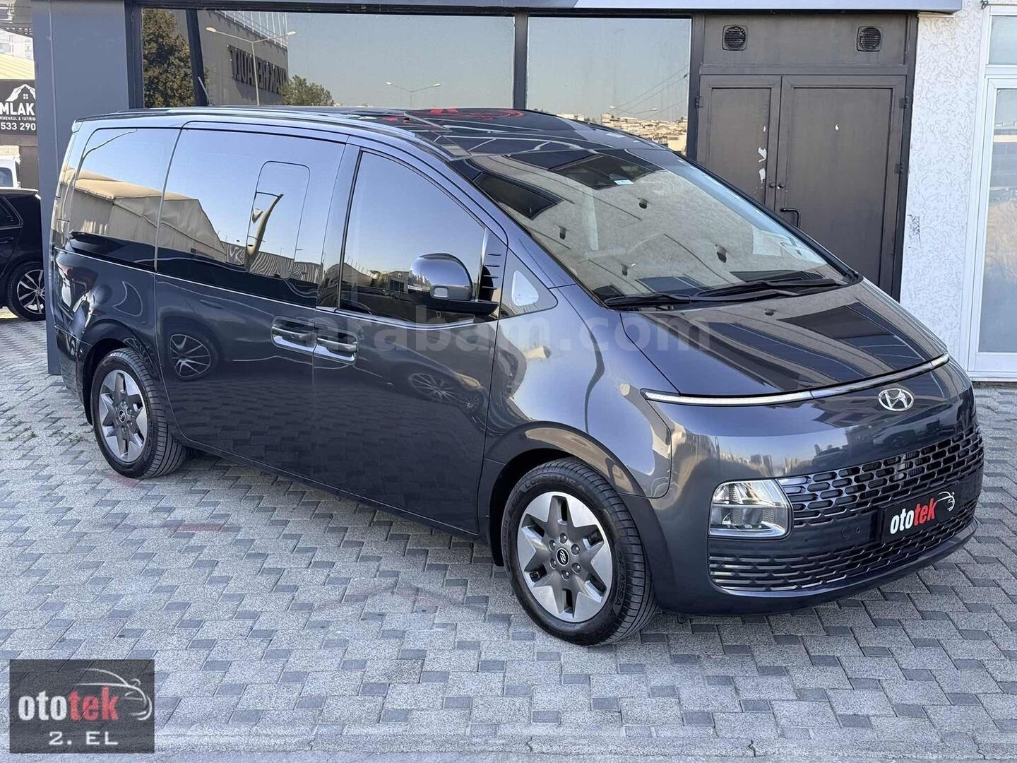 2024 HYUNDAİ STARİA 2.2 CRDİ ELİTE 60.000 KM HATASIZ BOYASIZ !!! 1