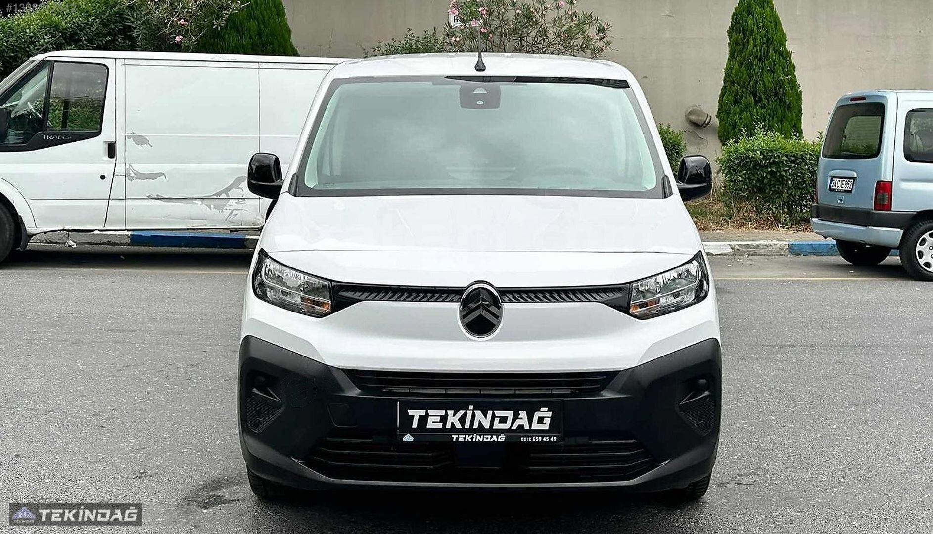 TEKİNDAĞ'DAN SENETLİ KREDİLİ 100PEŞİNATLA 2025 BERLİNGO MAXİ FUL 2