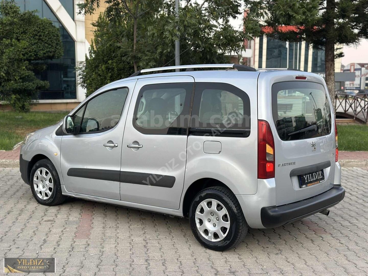 YILDIZ OTO GALERİDEN PARTNER TEPEE OTOMOBİL RUHSATLI 6