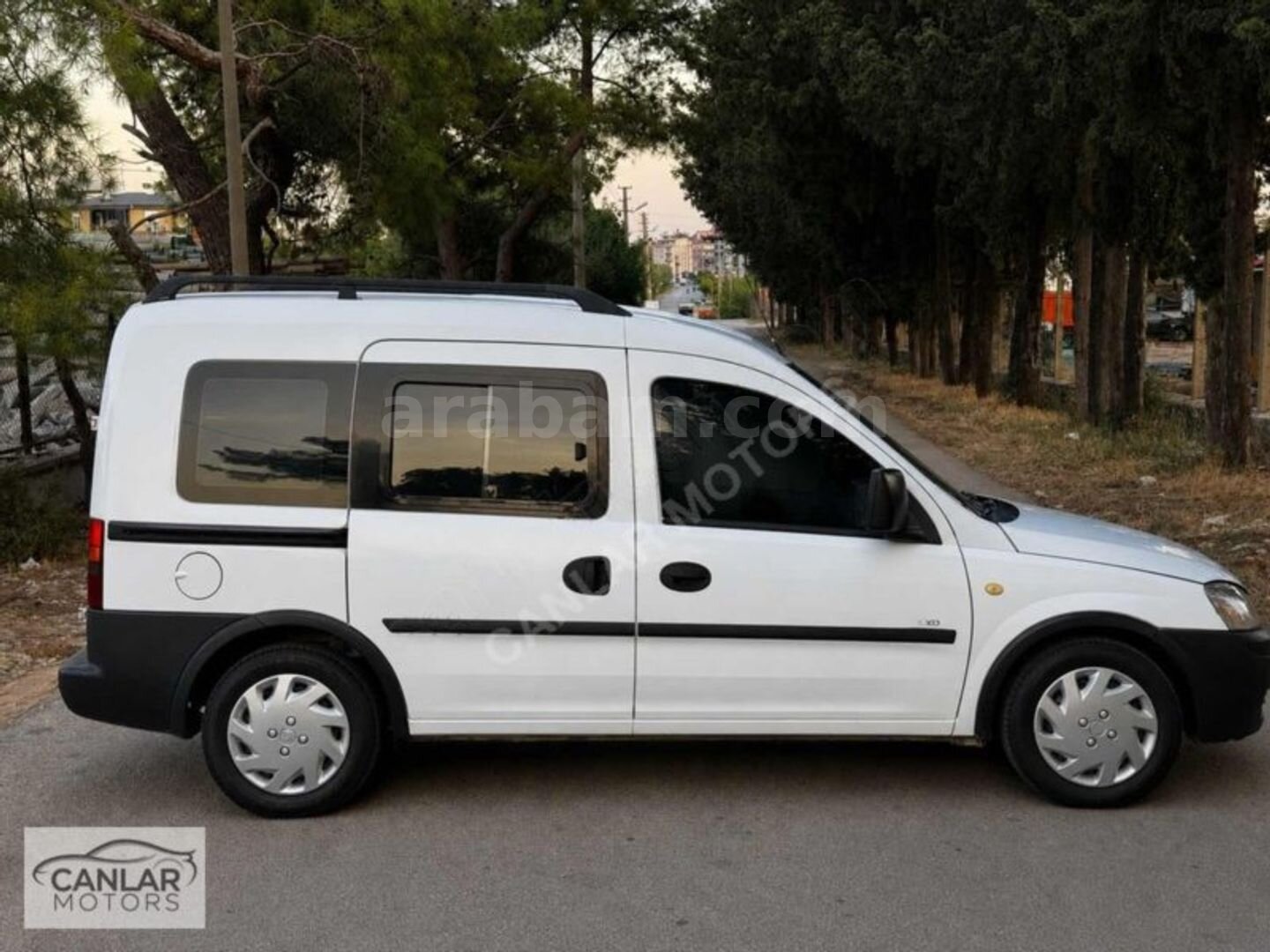 OTOMOBİL/HATASIZ BOYASIZ/İLK SAHİBİNDEN/ÇİFT SÜRGÜ ÇİFT KAPAK 4
