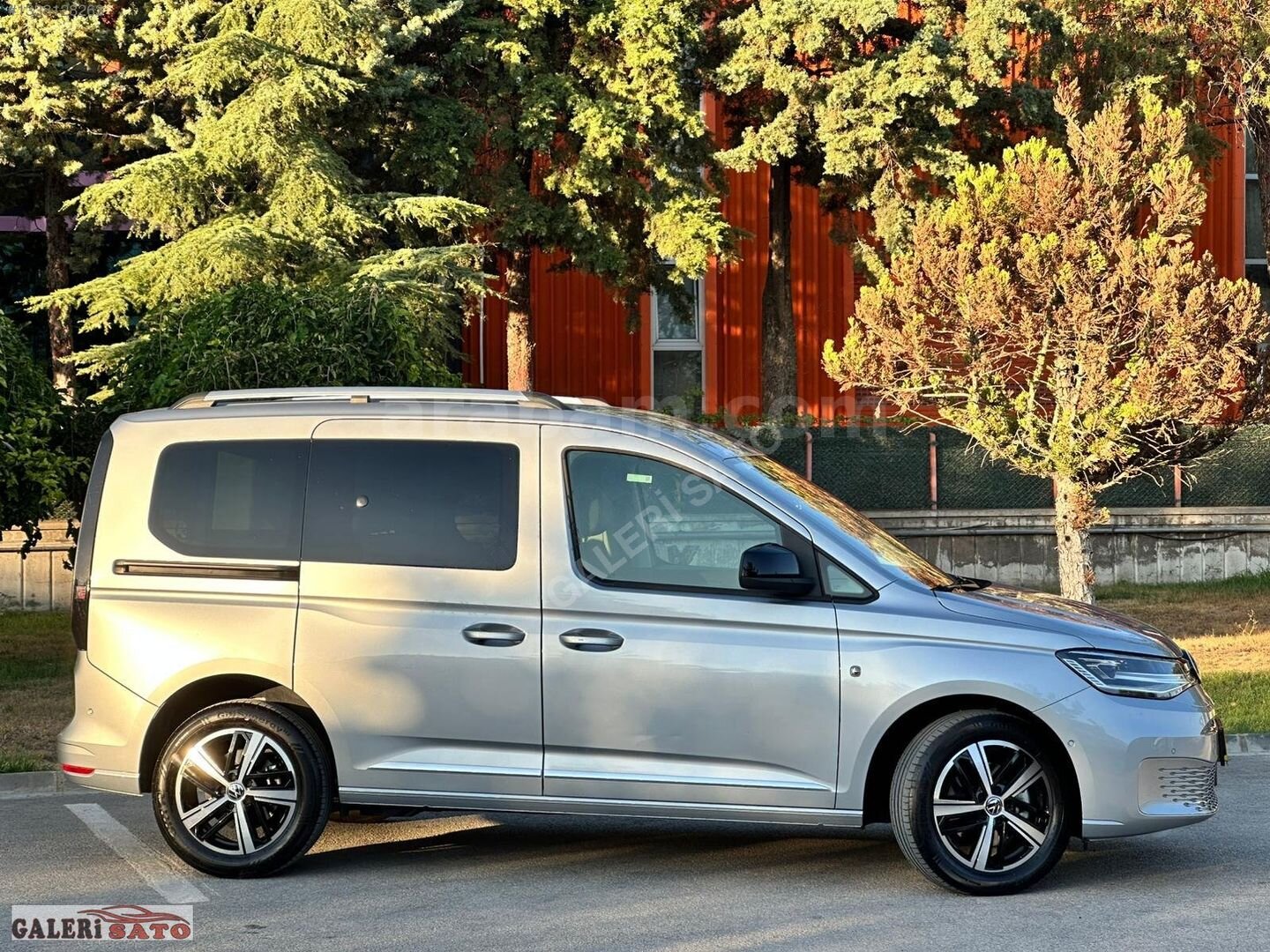 2025 VW CADDY OTOMATİK VİTES STYLE HATASIZ BOYASIZ TRAMERSİZ 6
