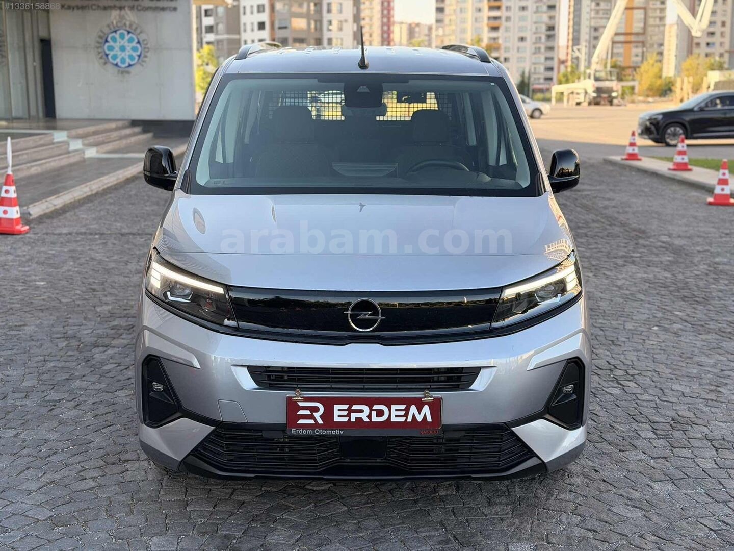 ERDEM OTOMOTİV BOYASIZ 24.000 KM 2025 SIFIR GİBİ 1.5 D OTOMATİK 7