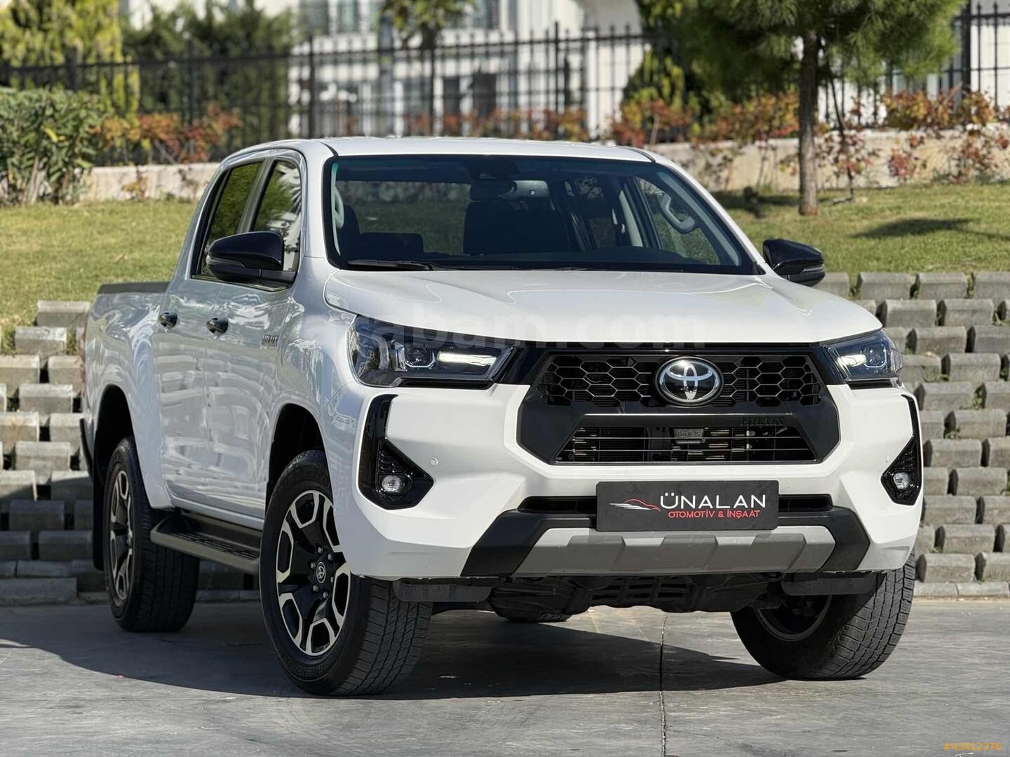 ÜNALAN | 2024 TOYOTA HİLUX 4X4 ADVENTURE - 34.000 KM | HATASIZ 2