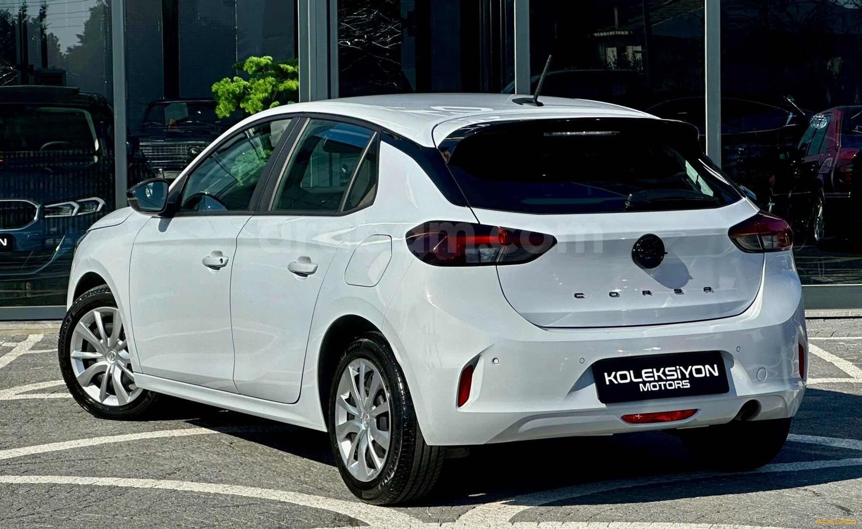 KOLEKSİYON MOTORS 10.000KM HATASIZ BOYASIZ 2025 MODEL 4
