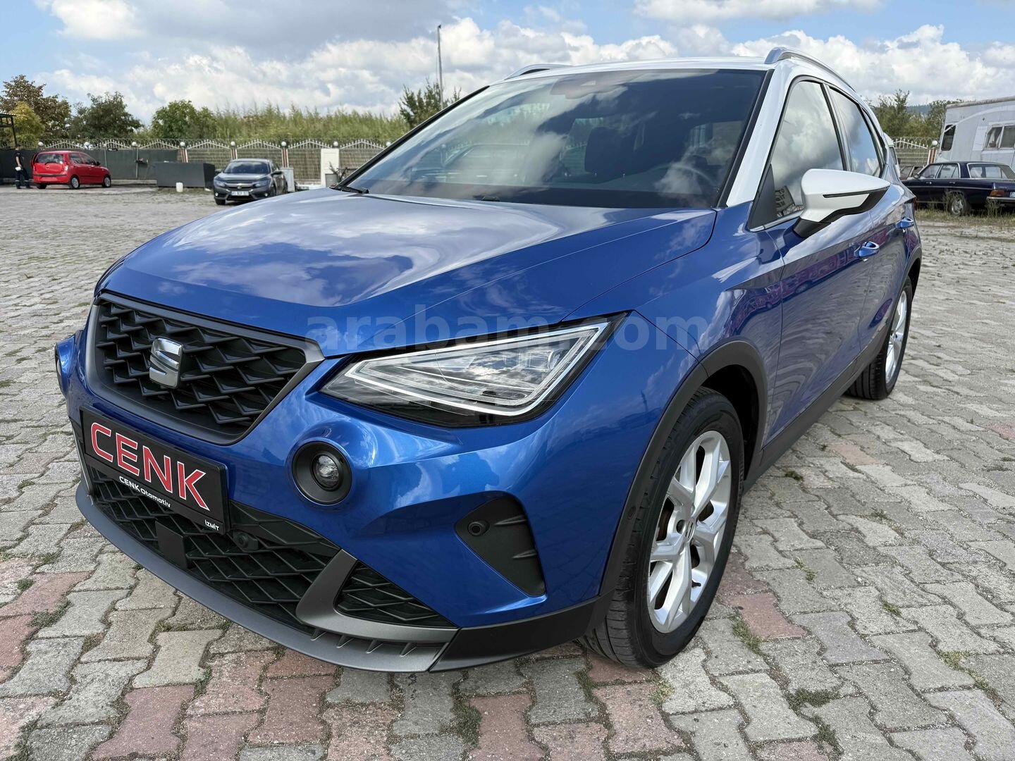 Galeriden Seat Arona 1.0 EcoTSI FR 2024 Model Kocaeli 20.000 km Mavi 3