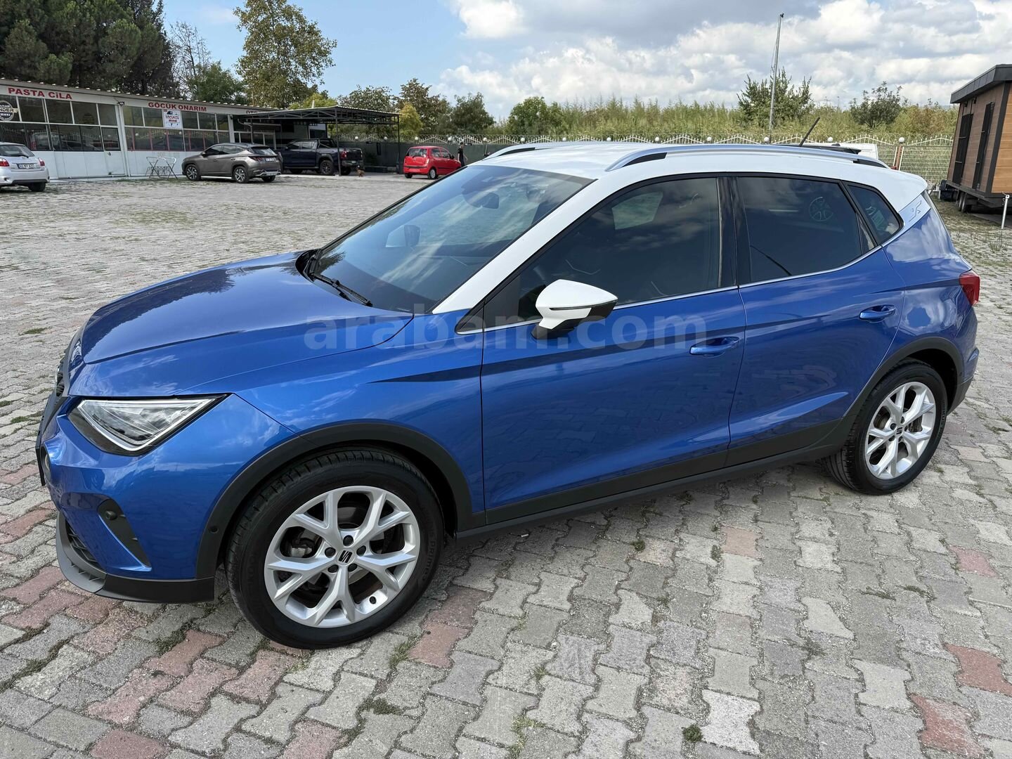 Galeriden Seat Arona 1.0 EcoTSI FR 2024 Model Kocaeli 20.000 km Mavi 6