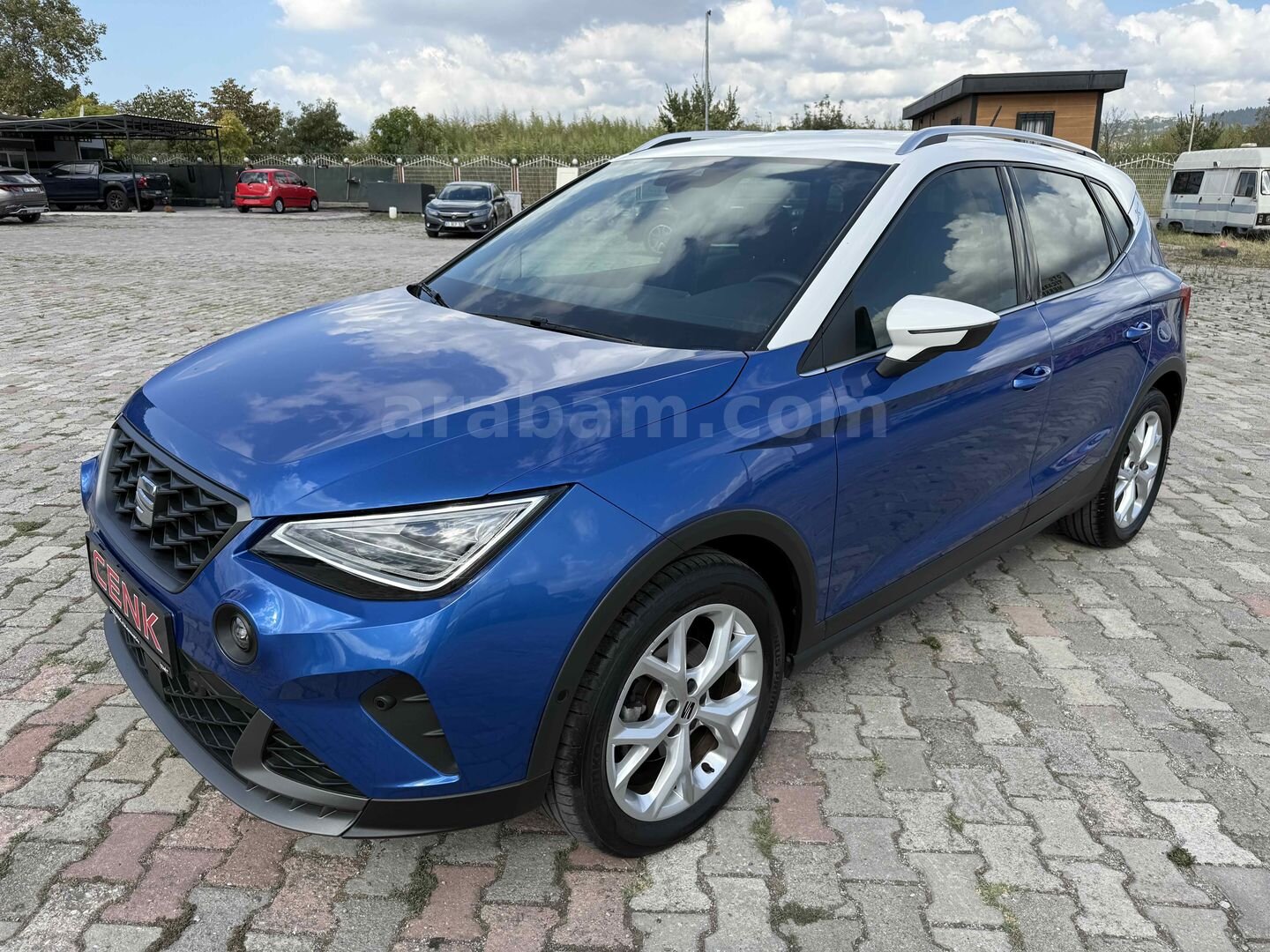 Galeriden Seat Arona 1.0 EcoTSI FR 2024 Model Kocaeli 20.000 km Mavi 4