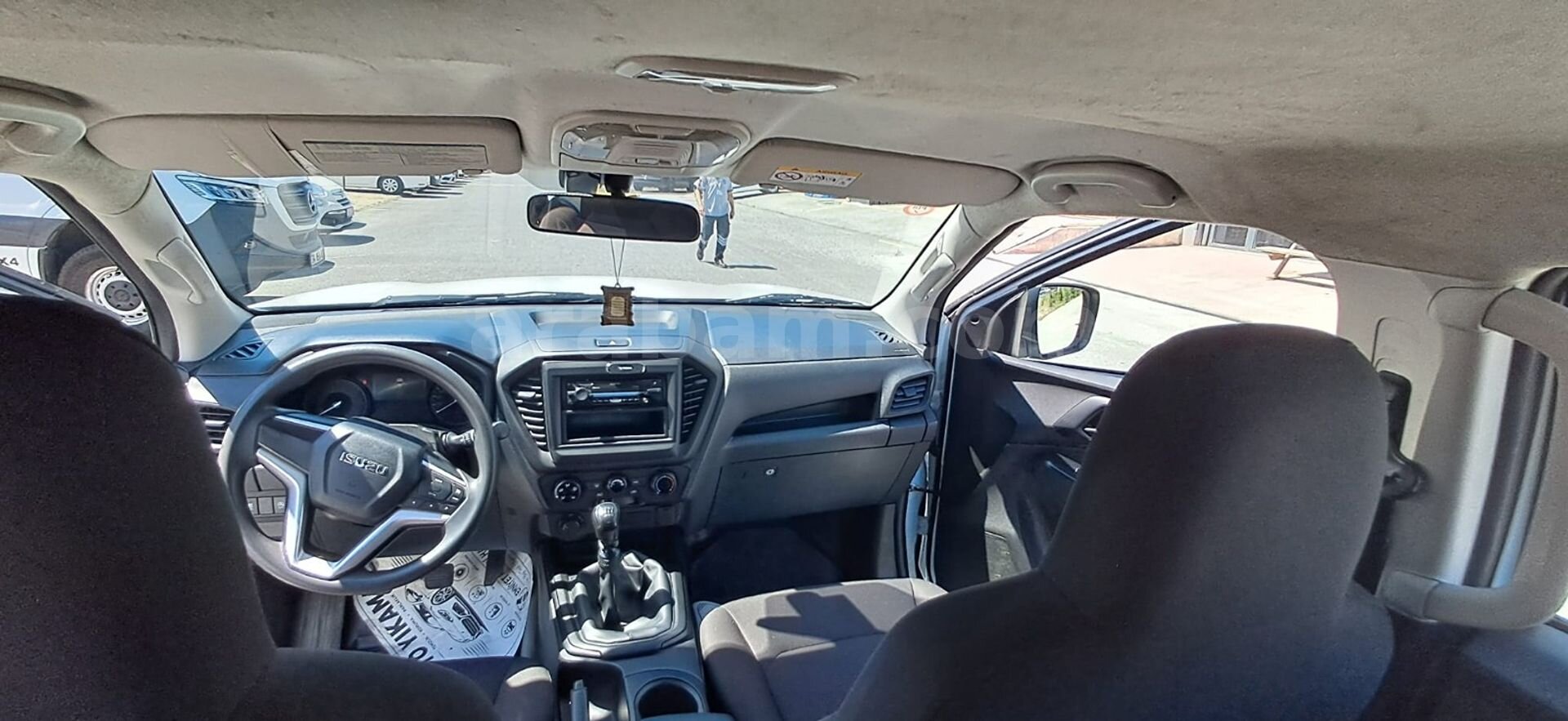 ISUZU DMAX 2022 MODEL 2023 ÇIKIŞLIDIR %20 FATURALI 7