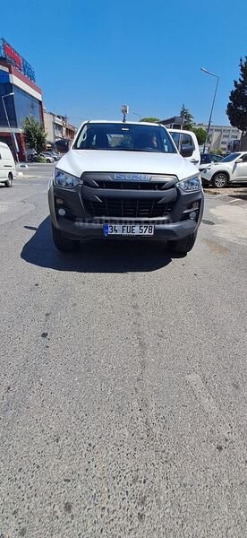 ISUZU DMAX 2022 MODEL 2023 ÇIKIŞLIDIR %20 FATURALI 1