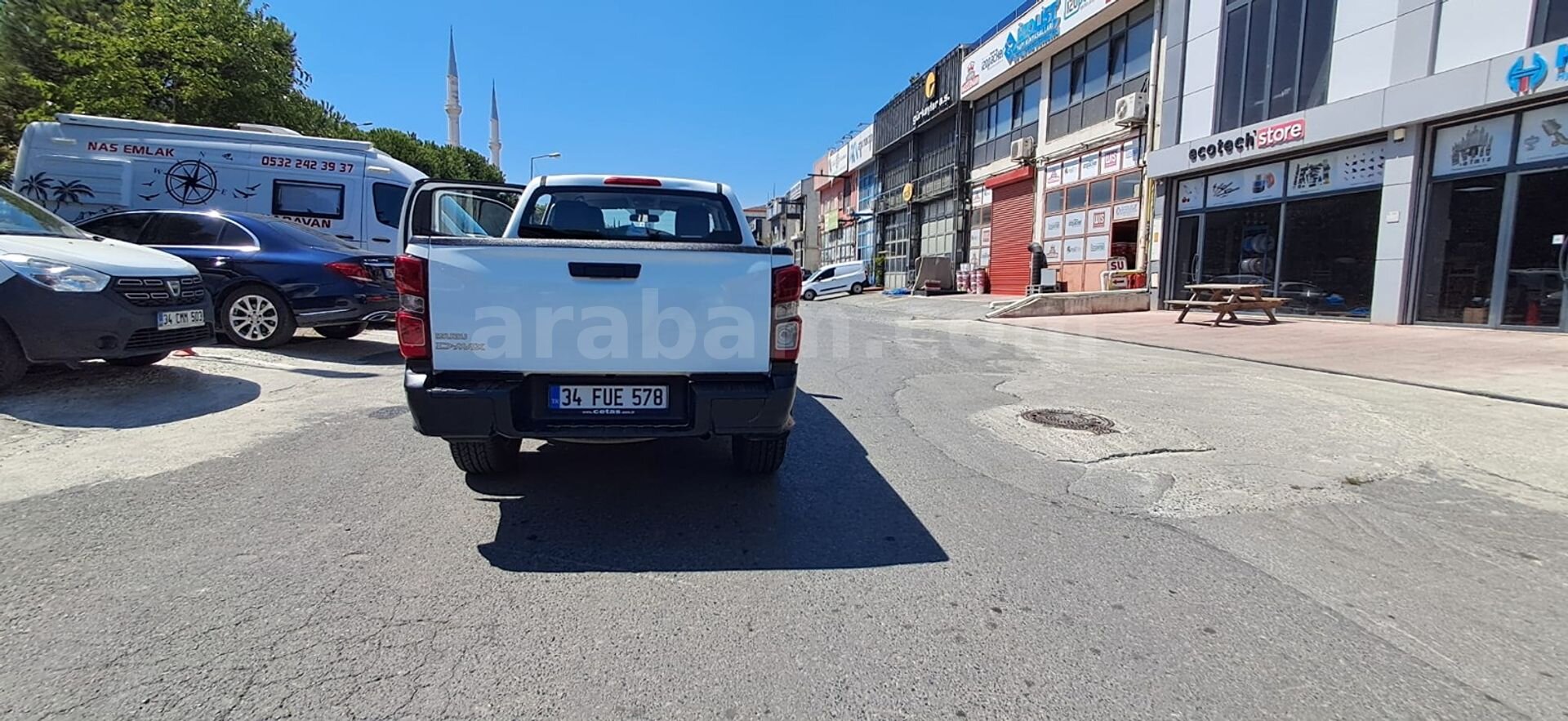 ISUZU DMAX 2022 MODEL 2023 ÇIKIŞLIDIR %20 FATURALI 3