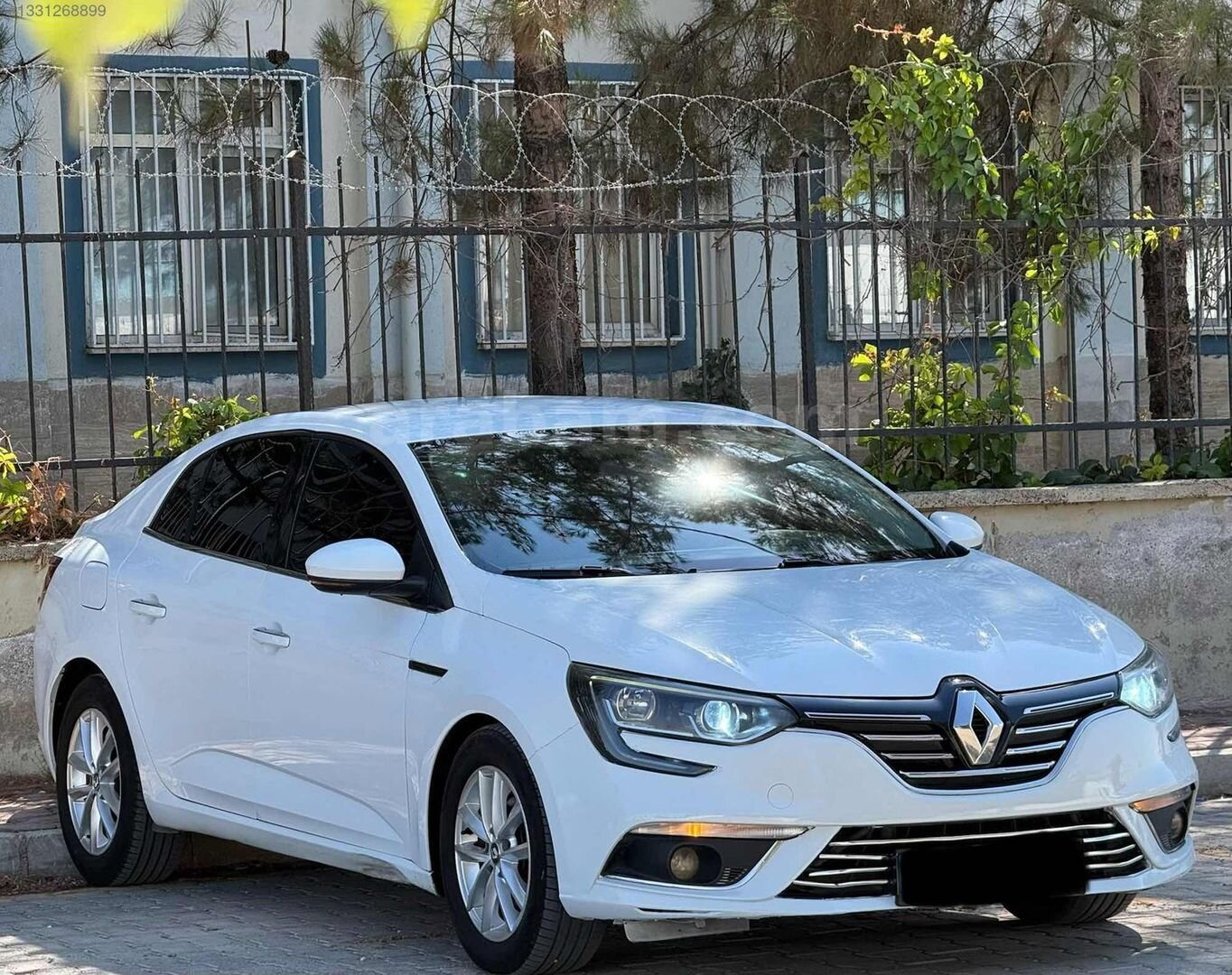 Galeriden Renault Megane 1.5 dCi Touch 2016 Model Şanlıurfa 228.000 km Beyaz 5