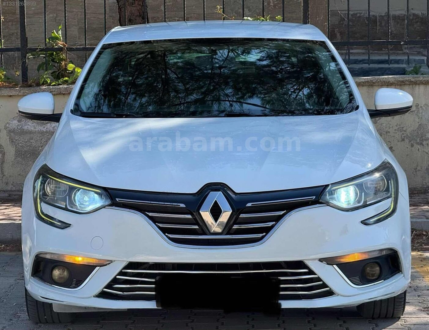 Galeriden Renault Megane 1.5 dCi Touch 2016 Model Şanlıurfa 228.000 km Beyaz 1