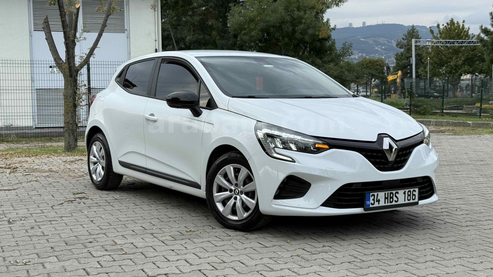 KRM MOTORS DAN BAKIMLI OTOMATİK CLIO 2