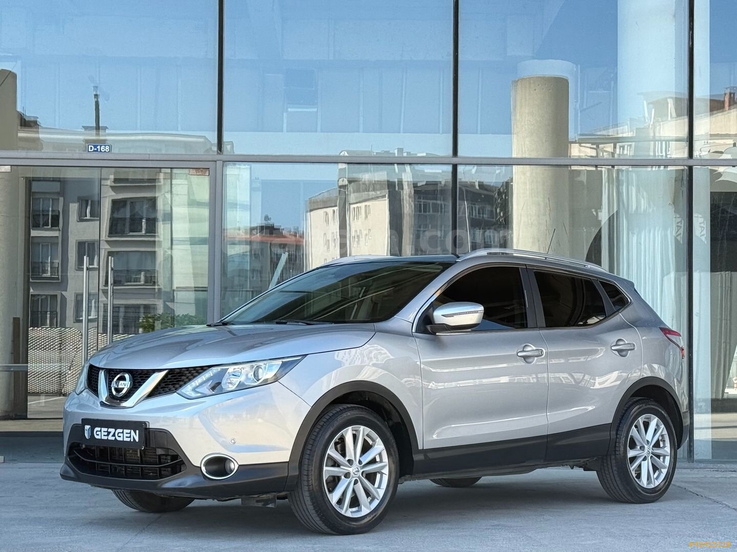 GEZGEN'DEN 2016 NİSSAN QASGqAİ CAM TAVAN+OTOMATİK+STARSTOP.. 1