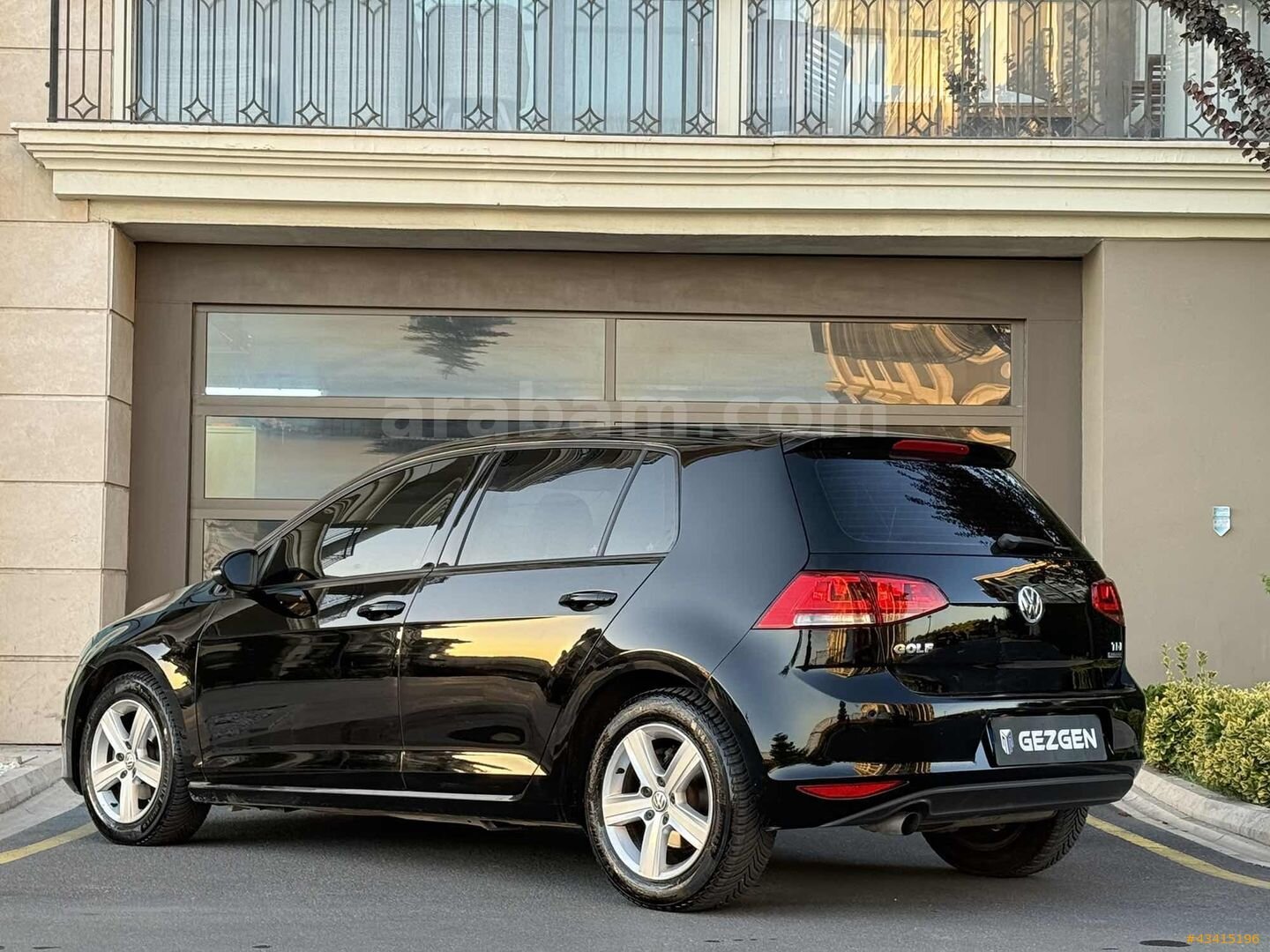 GEZGEN'DEN VW GOLF 7 COMFORTLİNE DEĞİŞENSİZ-BOYASIZ-79.000 KM'DE 6