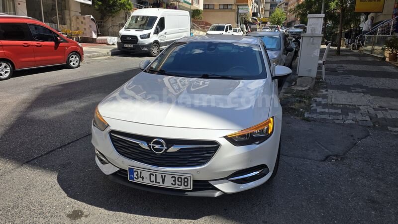 OPEL İNSİGNİA DİZEL OTOMATİK ŞEKER BEYAZI