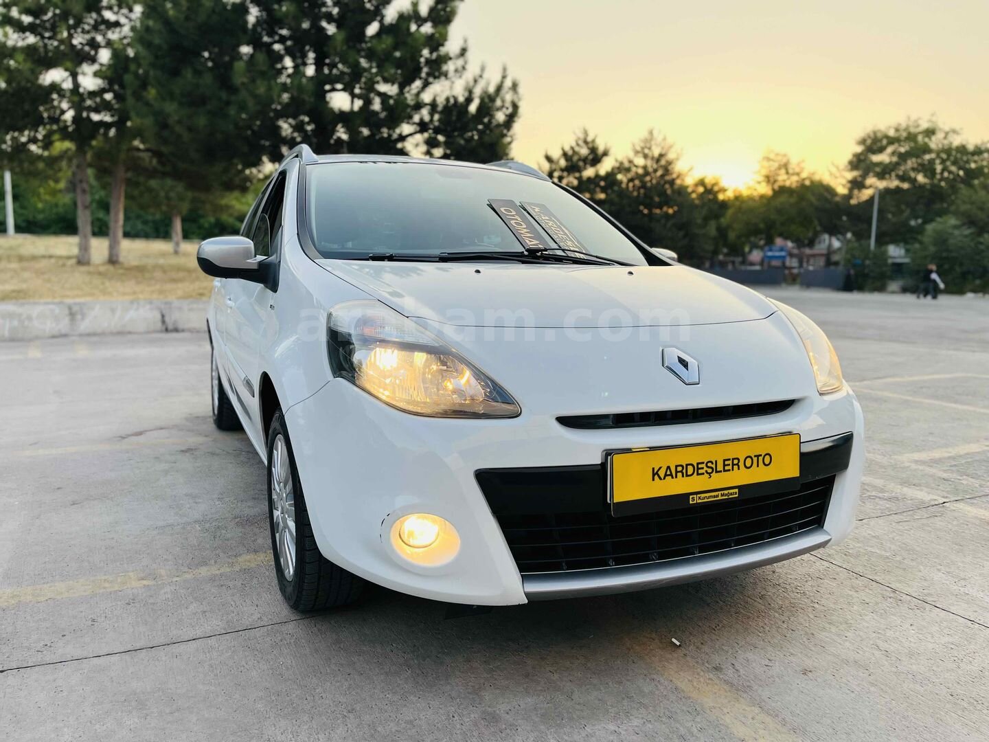Galeriden Renault Clio 1.6 Night & Day 2012 Model Kütahya 1